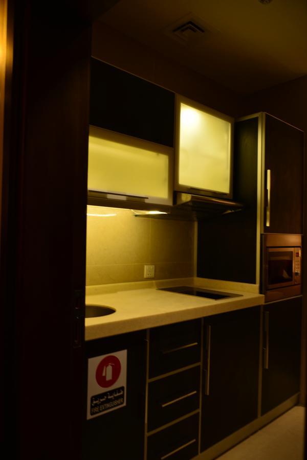 Home Inn Hotel Suites อัลโคห์บาร์ ภายนอก รูปภาพ